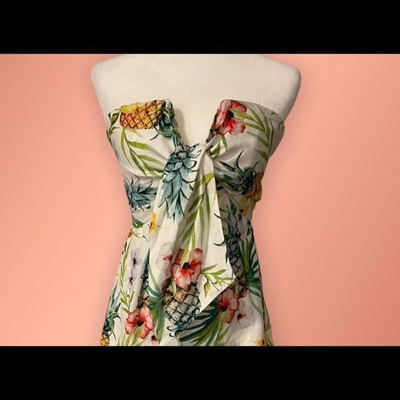 Tropical Romper - Picture 3 of 3